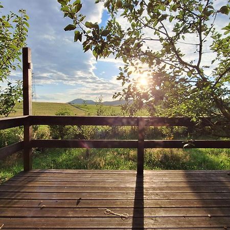 Domek Pod Jabloni Ticha Ngoại thất bức ảnh
